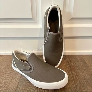 Hurley Men’s Arlo Slip On Sneaker Greg NWT Shoes Vans Athletic Canvas NEW size 8